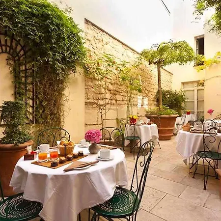 Le Clos Medicis Hotel