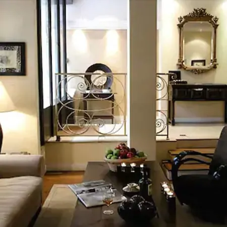 Le Clos Medicis Hotel