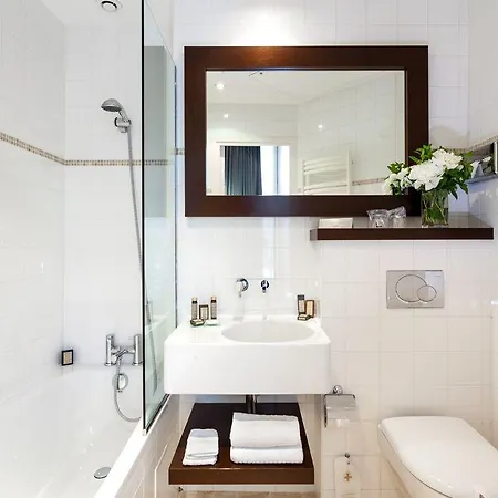 Le Clos Medicis Hotel