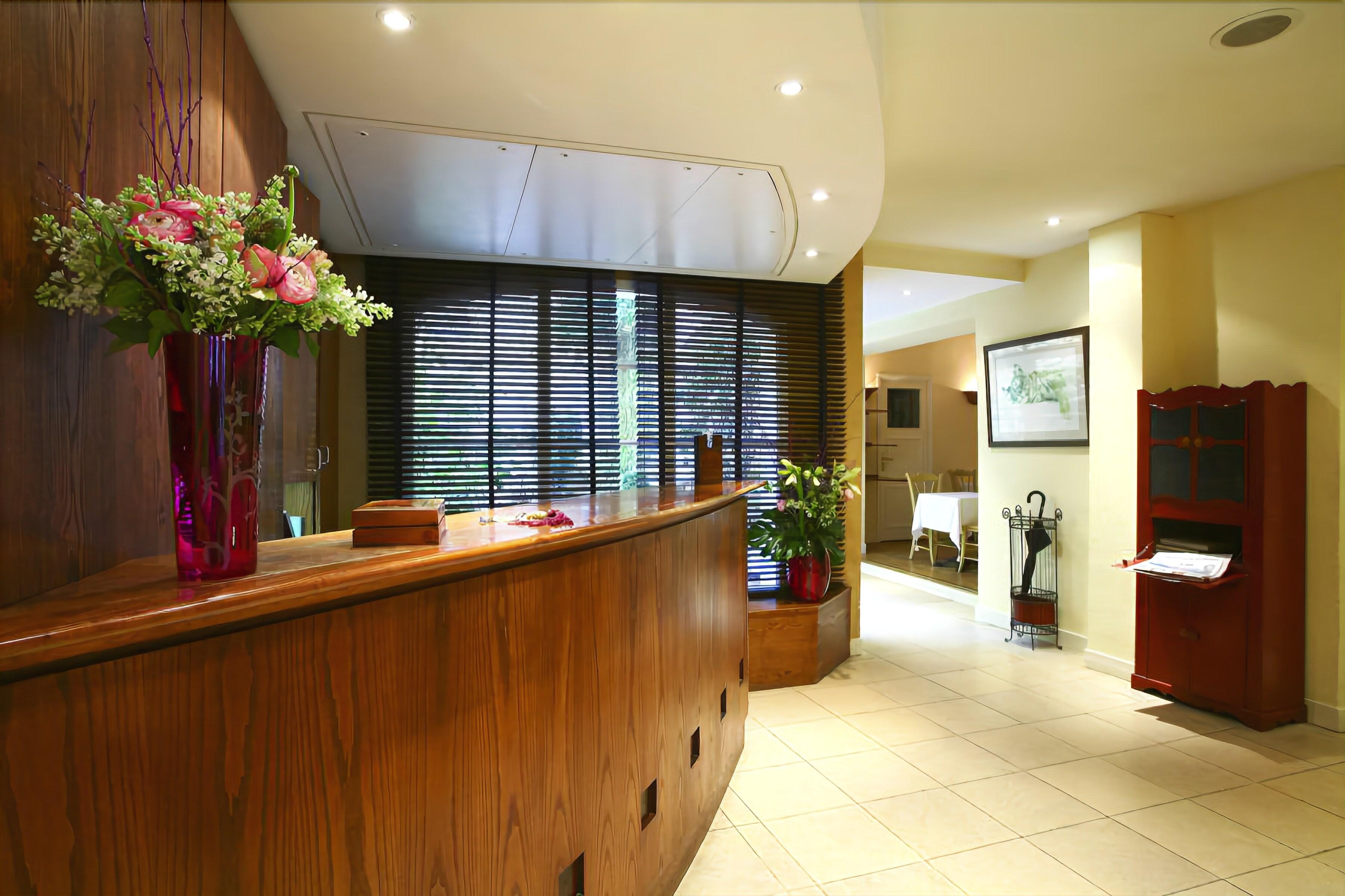 Le Clos Medicis 3* Parigi