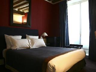 Le Clos Medicis Hotel